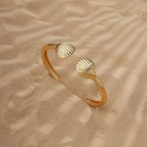 Bracelete Com Abertura E Conchas Lisas Banho 18k - Imagem 3